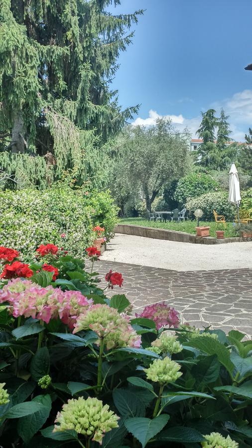 Appartamento Villa Margherita Desenzano del Garda Kültér fotó